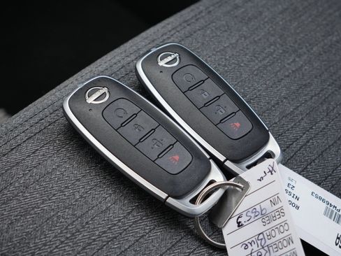 Certified 2023 Nissan Rogue SV image 31