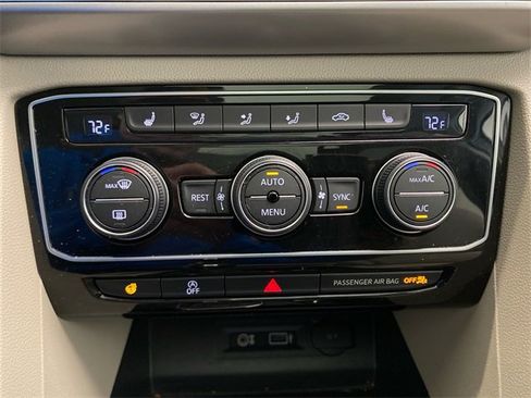 Used 2019 Volkswagen Atlas SEL image 19