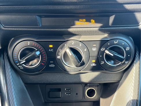 Used 2018 Toyota Yaris iA image 31