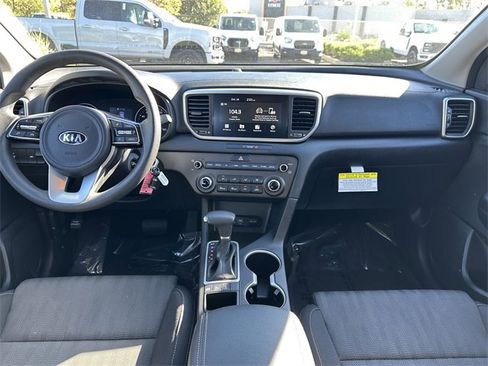 Used 2022 Kia Sportage LX image 15