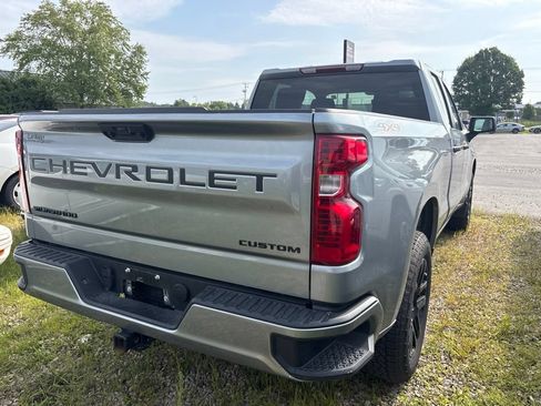 Used 2026 Chevrolet Silverado 1500 Custom w/ LPO, Dark Essentials Package AWD/4WD image 15