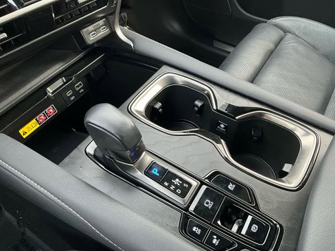 Used 2024 Lexus RX 350 Luxury w/ Convenience Package image 17