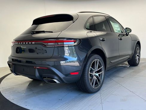 Used 2026 Porsche Macan AWD/4WD image 22