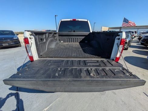 Used 2018 Ford F250 XL w/ STX Appearance Package image 11