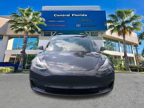 Used 2023 Tesla Model 3 Standard Range RWD image 3