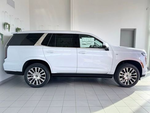 New 2026 Cadillac Escalade Platinum Luxury w/ LPO, Floor Liner Package AWD/4WD image 41