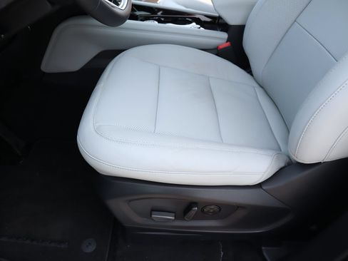 New 2026 Ford Explorer Platinum w/ LUX Leather Package AWD/4WD image 13