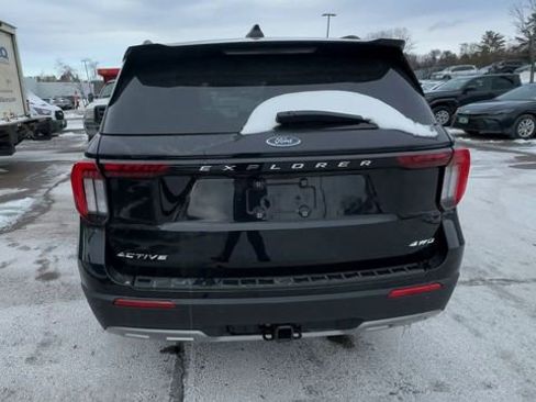 New 2026 Ford Explorer Active w/ Active Comfort Package image 3