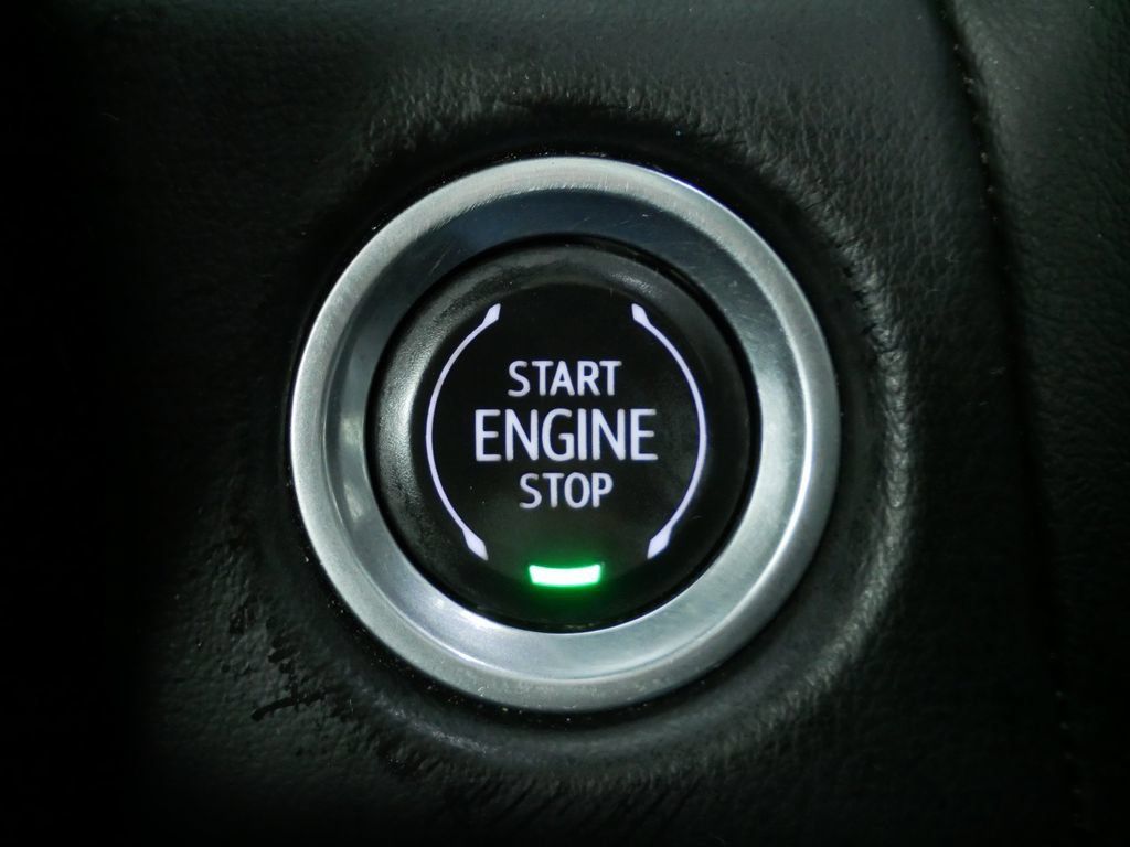 Used 2021 Chevrolet Tahoe Z71 AWD/4WD image 31