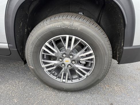 New 2026 Chevrolet Traverse LT FWD image 23