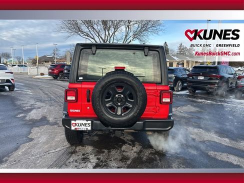 Used 2022 Jeep Wrangler Unlimited Sport image 6