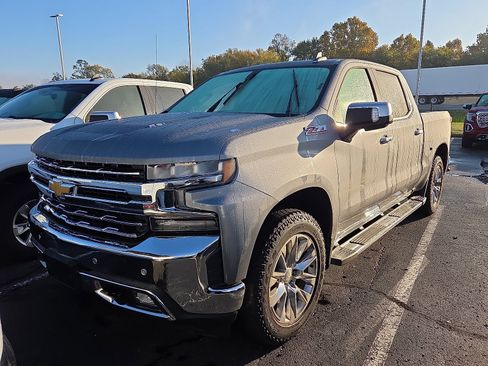Used 2021 Chevrolet Silverado 1500 LTZ w/ Z71 Off-Road Package image 2