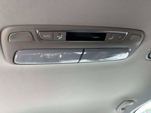 Used 2022 Kia Telluride LX AWD/4WD image 5