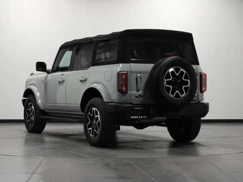 Used 2022 Ford Bronco Outer Banks image 6