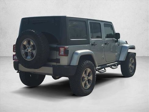 Used 2018 Jeep Wrangler Unlimited Sahara image 5
