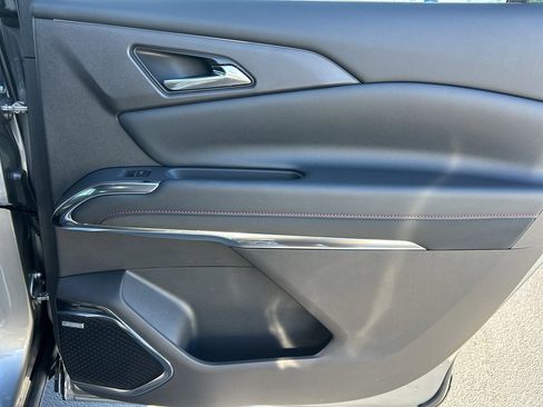 New 2026 Chevrolet Traverse RS image 25