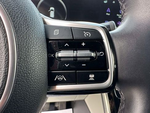 Used 2024 Kia Carnival SX image 15