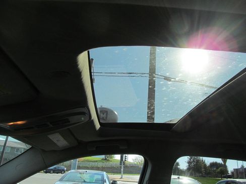 Used 2015 Chevrolet Equinox LT w/ Driver Convenience Package image 15