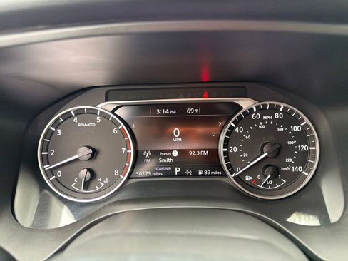 Used 2025 Nissan Rogue S FWD image 34