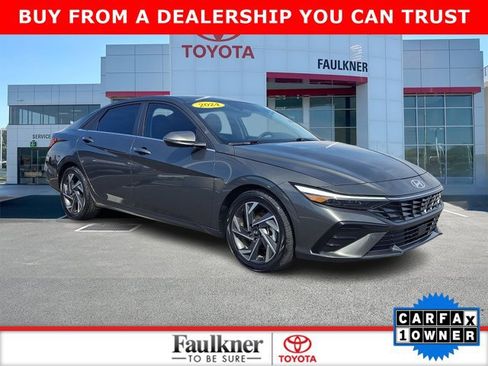 Used 2024 Hyundai Elantra Limited image 1