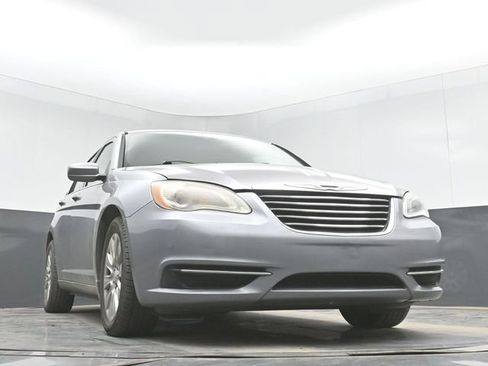 Used 2013 Chrysler 200 LX image 26