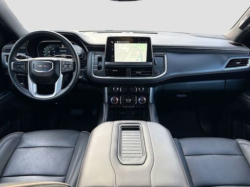 Used 2023 GMC Yukon SLT image 24