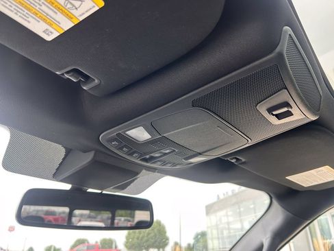 Used 2019 Ford F150 XLT w/ Equipment Group 302A Luxury AWD/4WD image 19