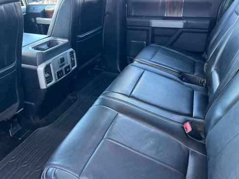 Used 2018 Ford F150 Lariat w/ Equipment Group 502A Luxury image 13