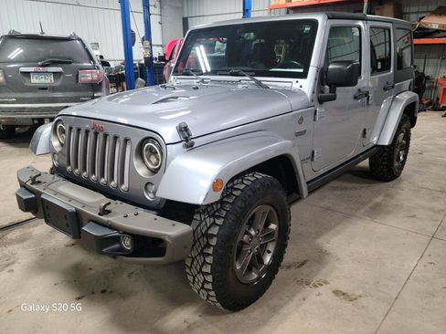 Used 2016 Jeep Wrangler Unlimited Sahara image 3