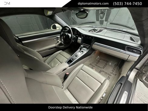 Used 2012 Porsche 911 Carrera S image 18