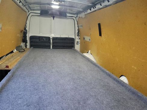 Used 2016 Chevrolet Express 3500 Extended image 10