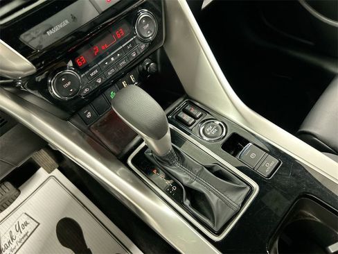 Used 2024 Mitsubishi Eclipse Cross SEL image 18