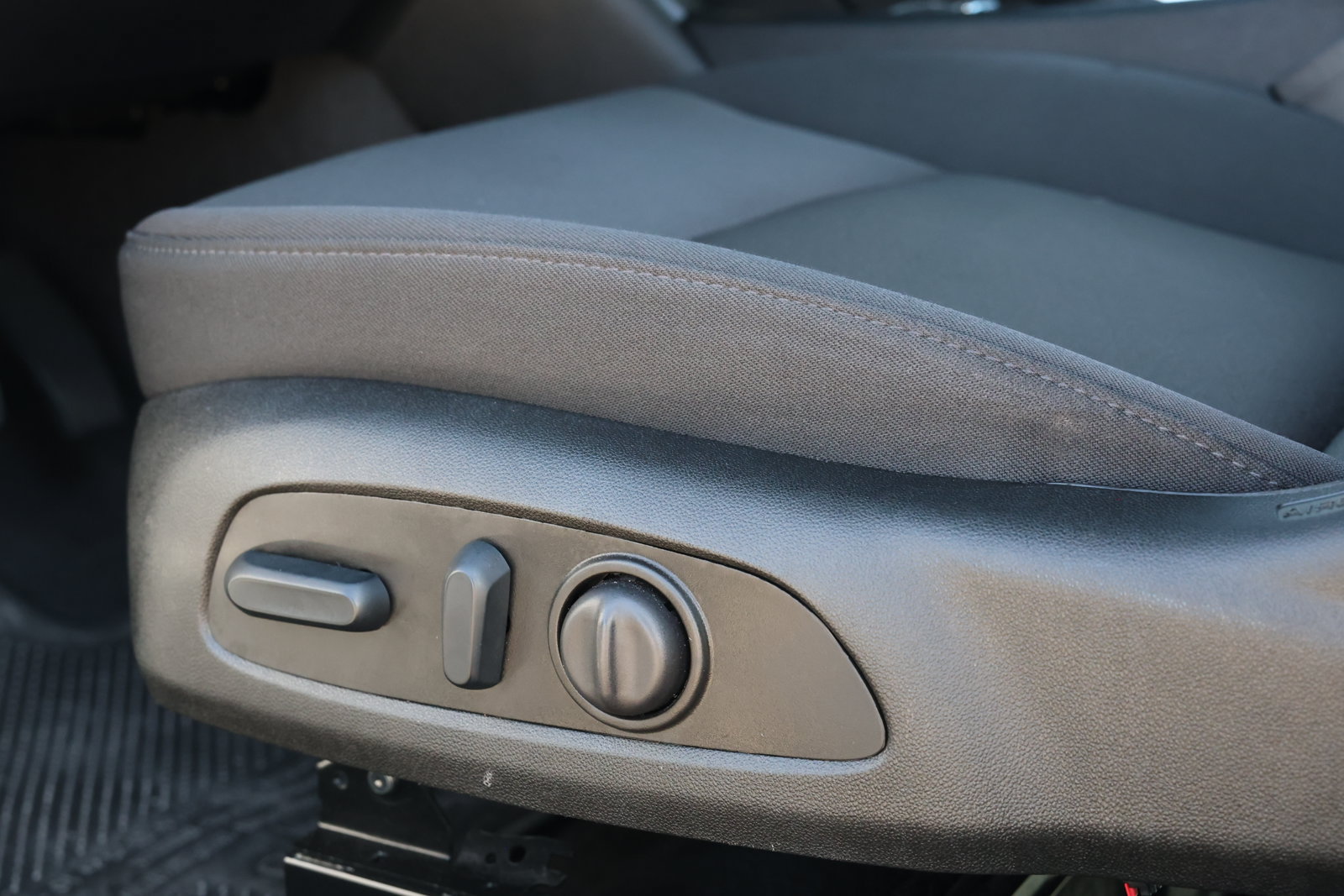 Used 2025 Chevrolet Malibu LT FWD image 28