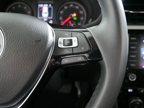 Used 2022 Volkswagen Passat 2.0T SE image 28