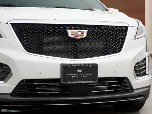 New 2025 Cadillac XT5 Sportv w/ Technology Package AWD/4WD image 5