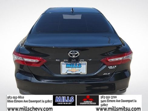 Used 2019 Toyota Camry XLE w/ Carpet Mat Package FWD image 4