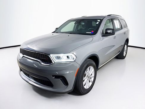 Used 2023 Dodge Durango SXT Launch Edition AWD/4WD image 4