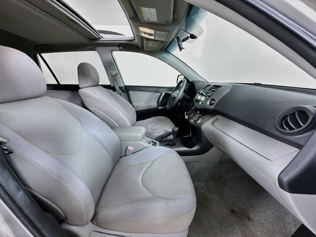 Used 2011 Toyota RAV4 2WD w/ Upgrade Value Pkg image 32