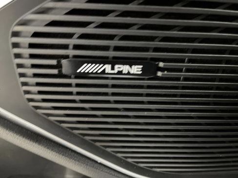 Used 2024 Jeep Wagoneer L 4WD w/ Premium Group I image 29