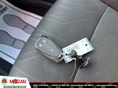 Used 2020 Chevrolet Trax LT w/ LT Convenience Package image 30