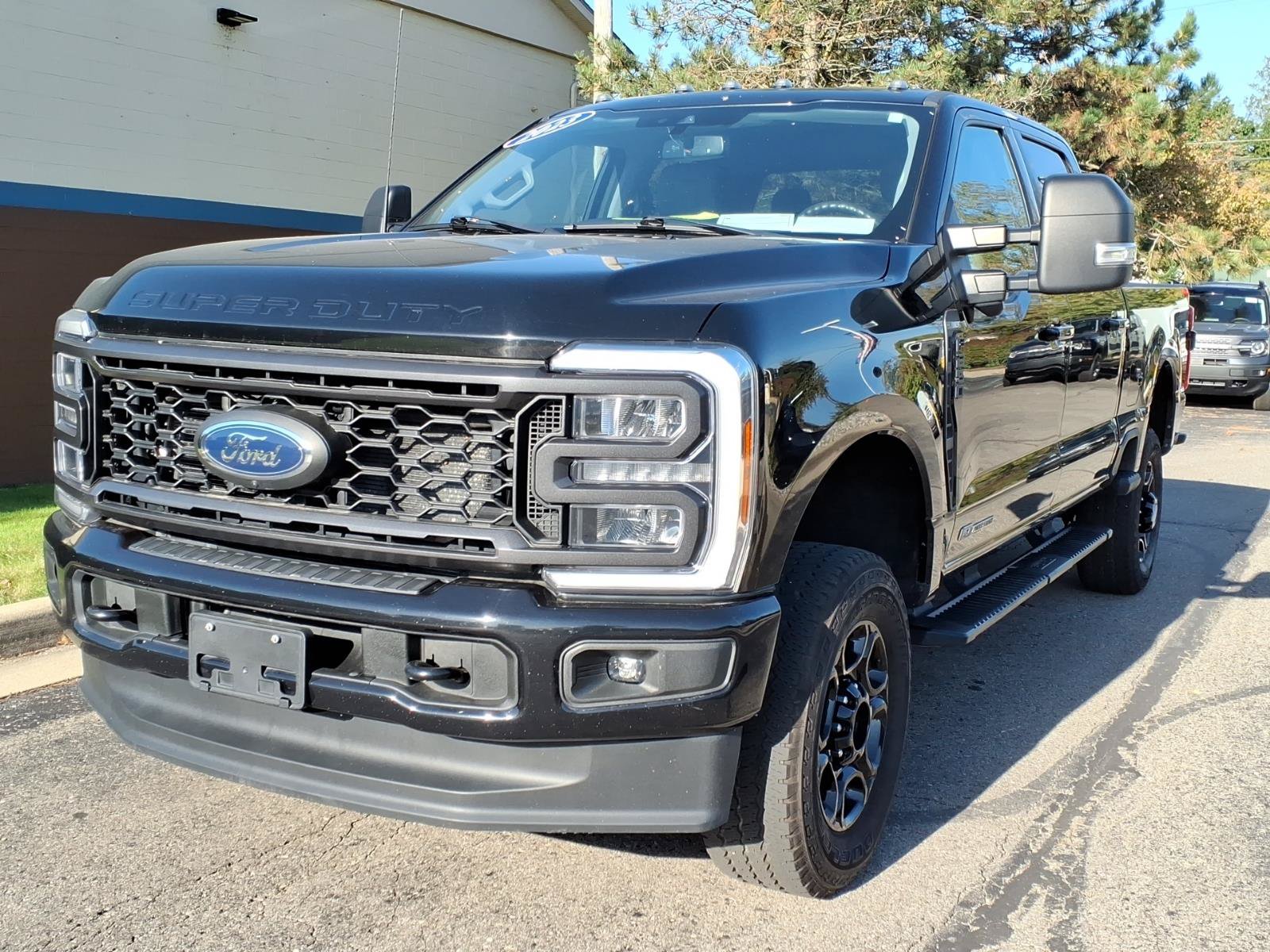 Certified 2023 Ford F250 XLT w/ XLT Premium Package AWD/4WD image 3
