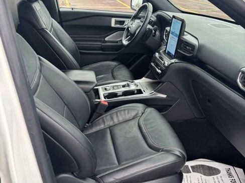 Used 2020 Ford Explorer ST w/ ST Street Pack image 13