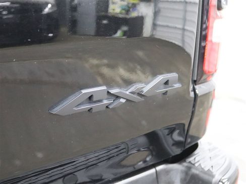 Used 2020 RAM 1500 Limited w/ Black Appearance Package image 9