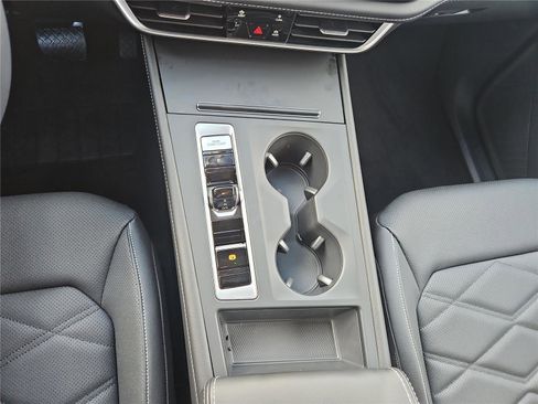 New 2026 Volkswagen Atlas SE image 21