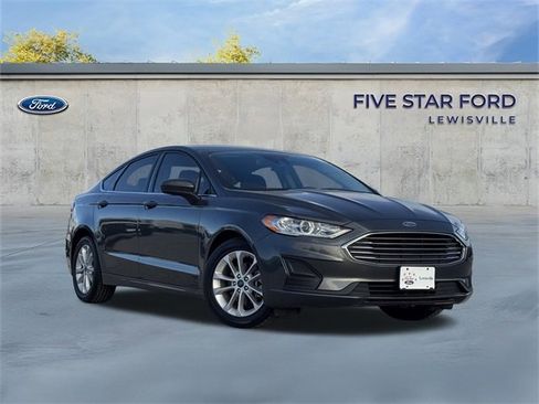 Certified 2020 Ford Fusion SE image 1