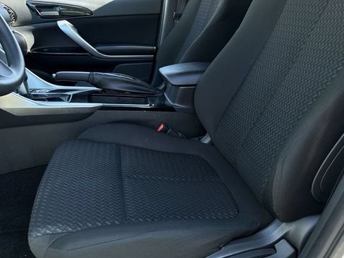 Used 2024 Mitsubishi Eclipse Cross LE AWD/4WD image 21