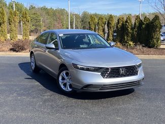 Used 2025 Honda Accord LX video 2