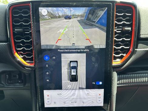 Used 2025 Ford Ranger Raptor image 30