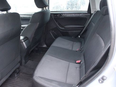 Used 2018 Subaru Forester 2.5i w/ Alloy Wheel Package image 24