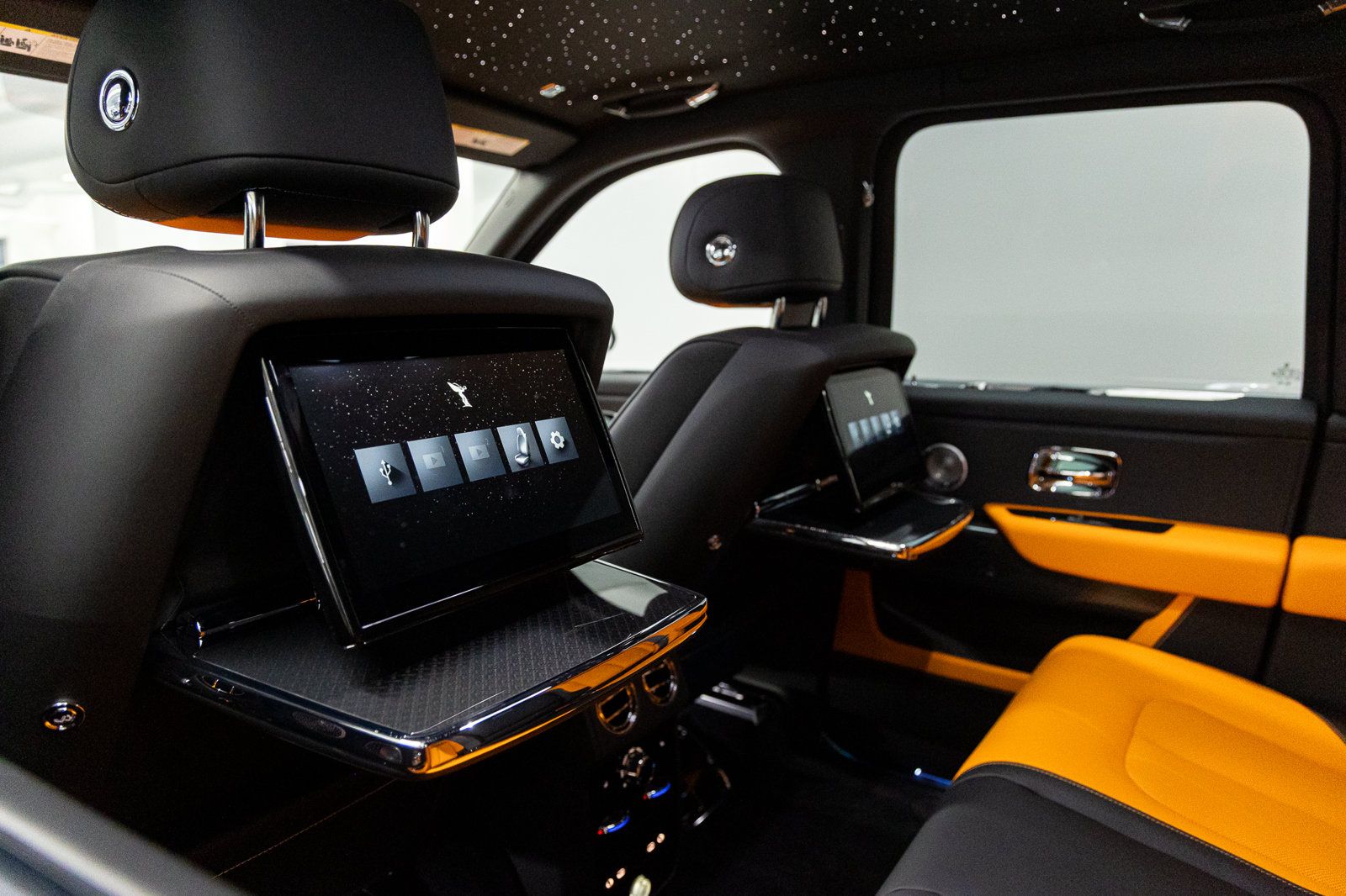 New 2027 Rolls-Royce Cullinan Black Badge AWD/4WD image 49